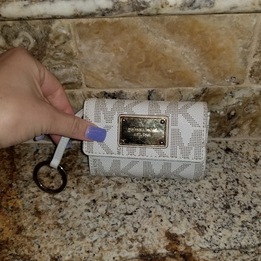 Mk card holder